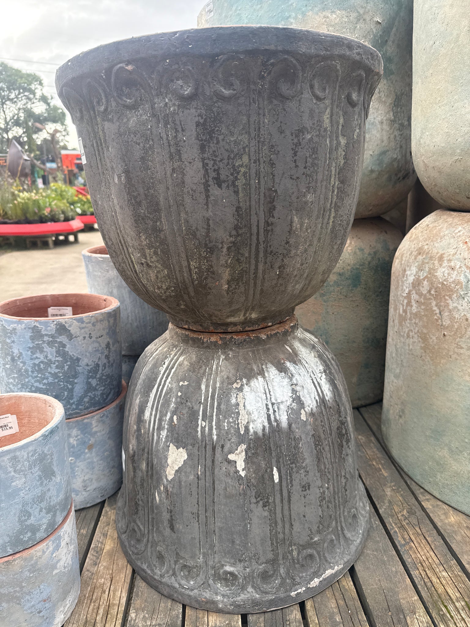 Ancient Bell Pot Black/Cream L
