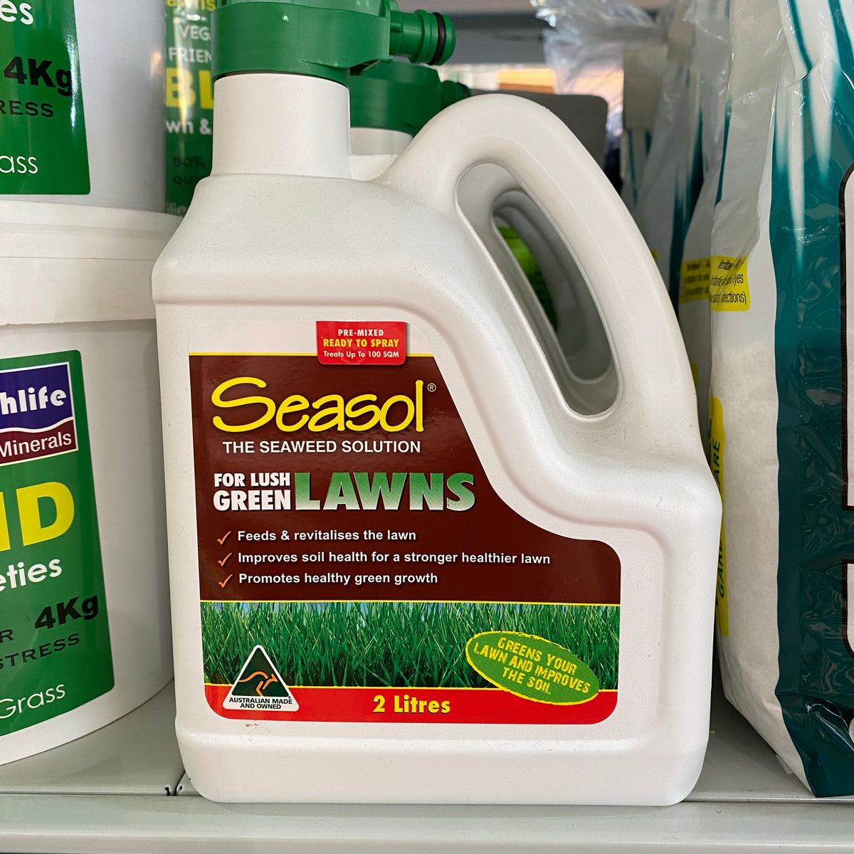 Seasol Lush For Lawns Hose On 2 Litre – Bulleen Art and Garden