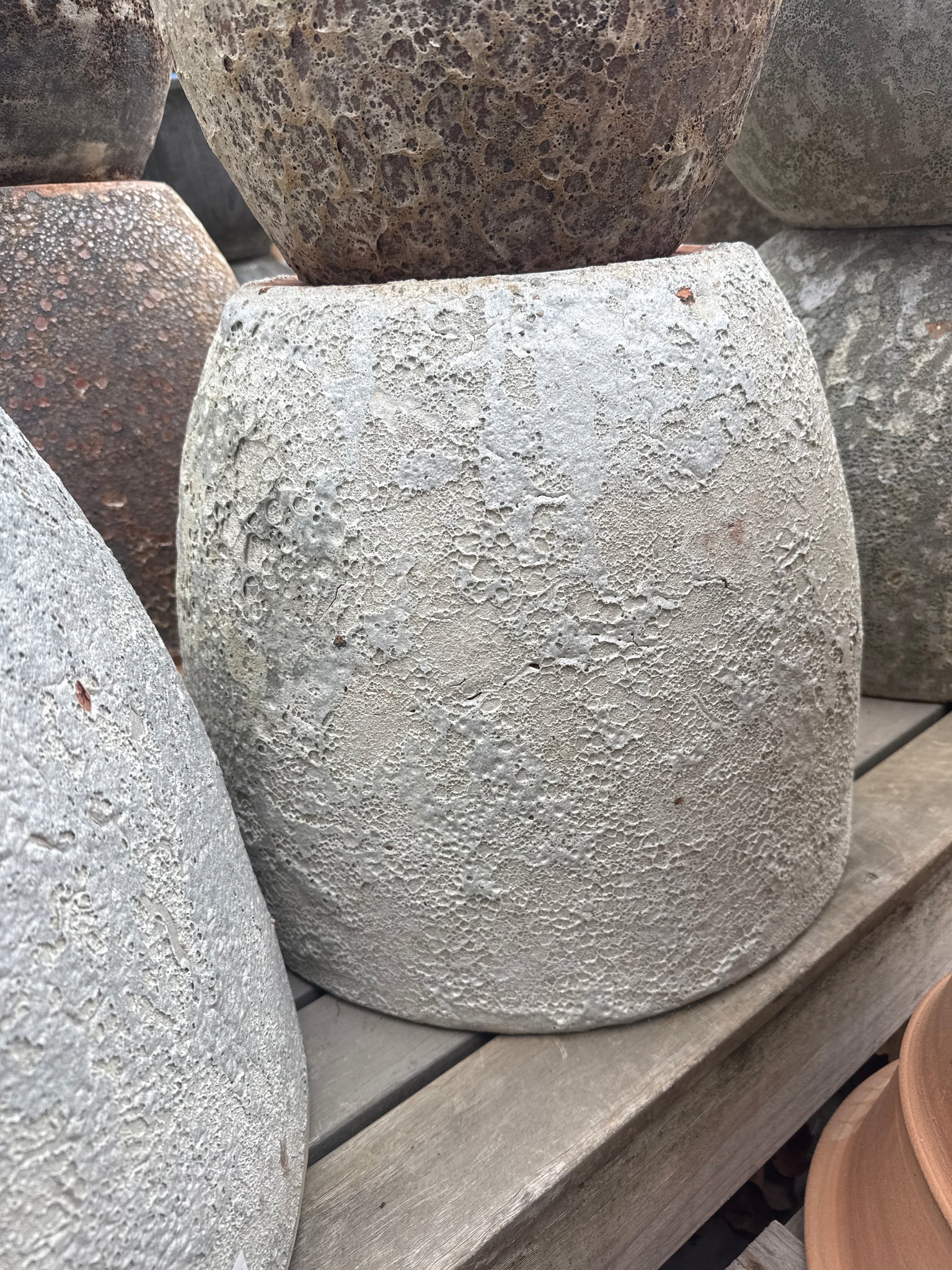 Lava Rock Egg Pot L
