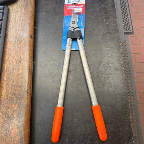 Lowe No.31 60cm Bypass Vineyard Lopper