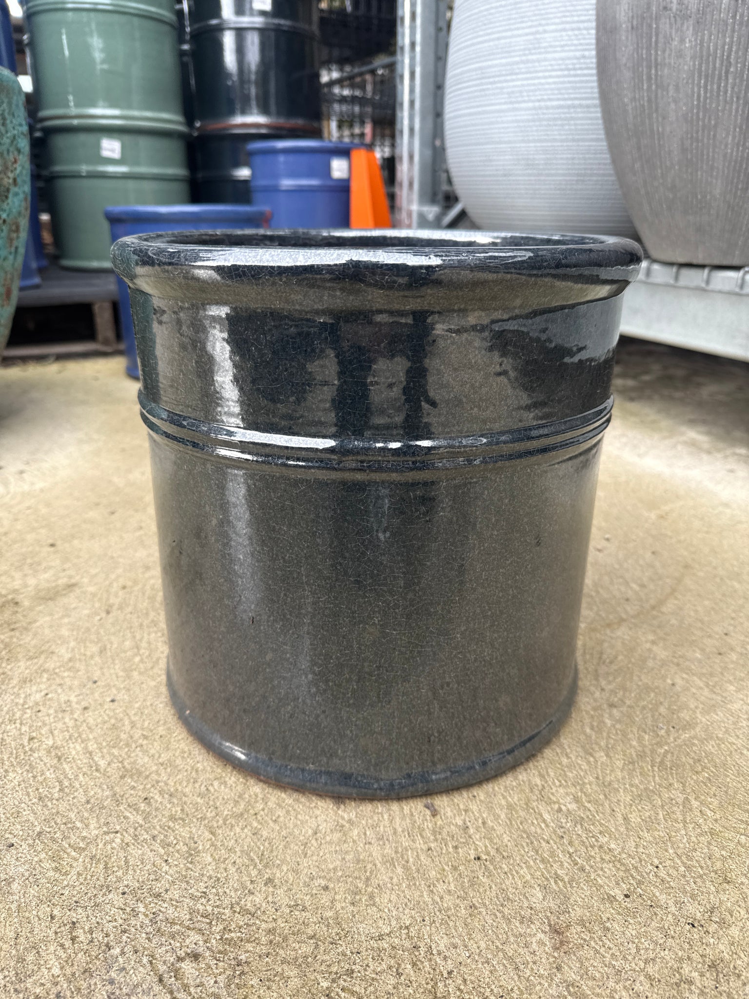 Chiswick Glazed Cylinder Pot Medium Mirror