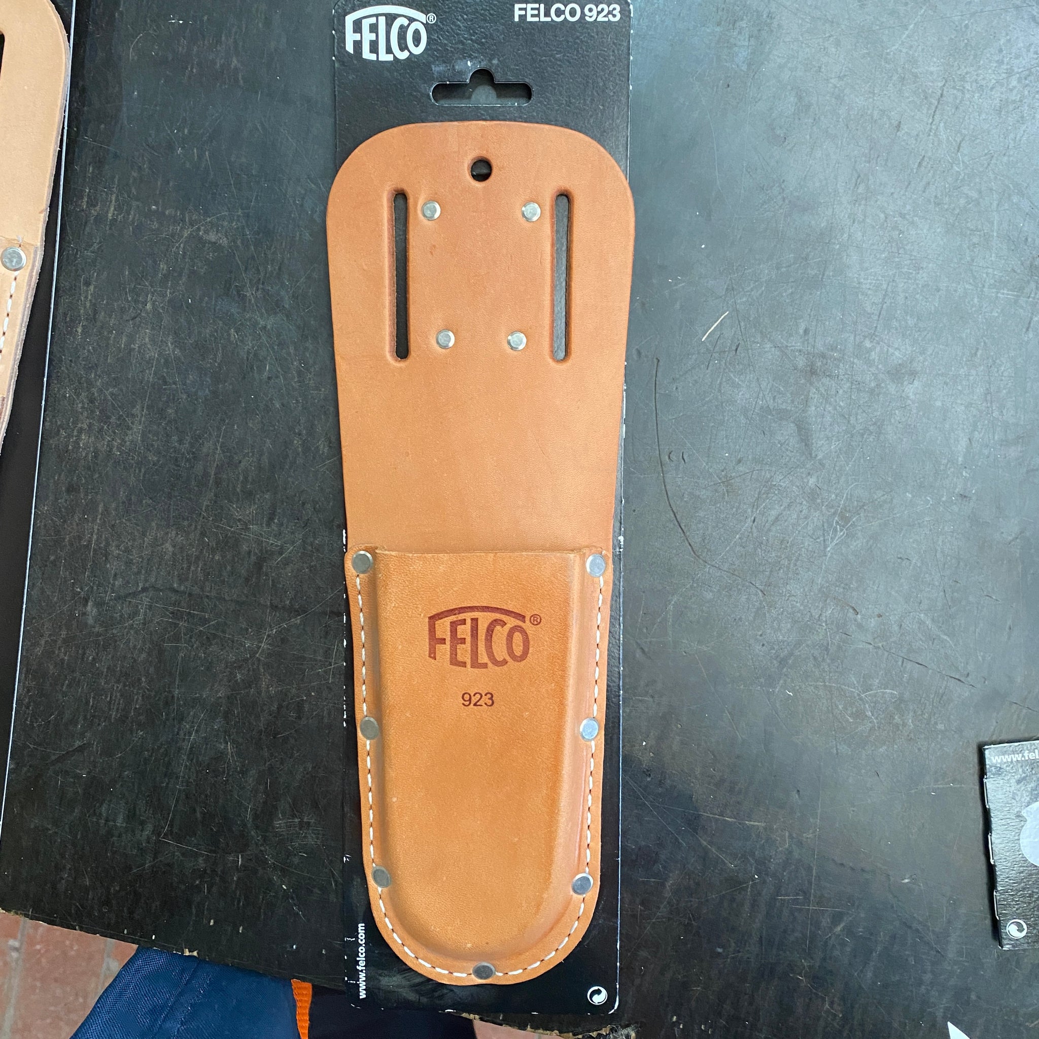 Felco 923 Leather Holster Long suits Felco 13