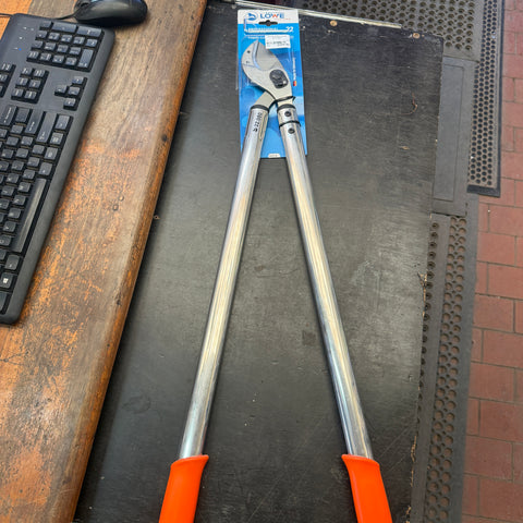 Lowe No.22 80cm Curved Anvil Lopper